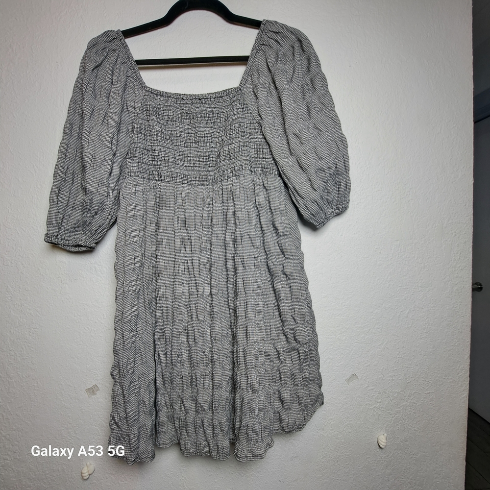 Forever 21 Textured Black Blouse - Picture 5 of 5